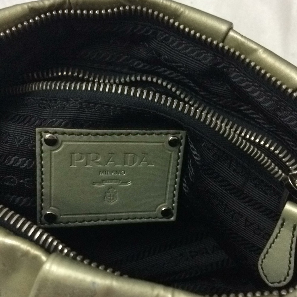 Prada bag - Picture 2 of 6